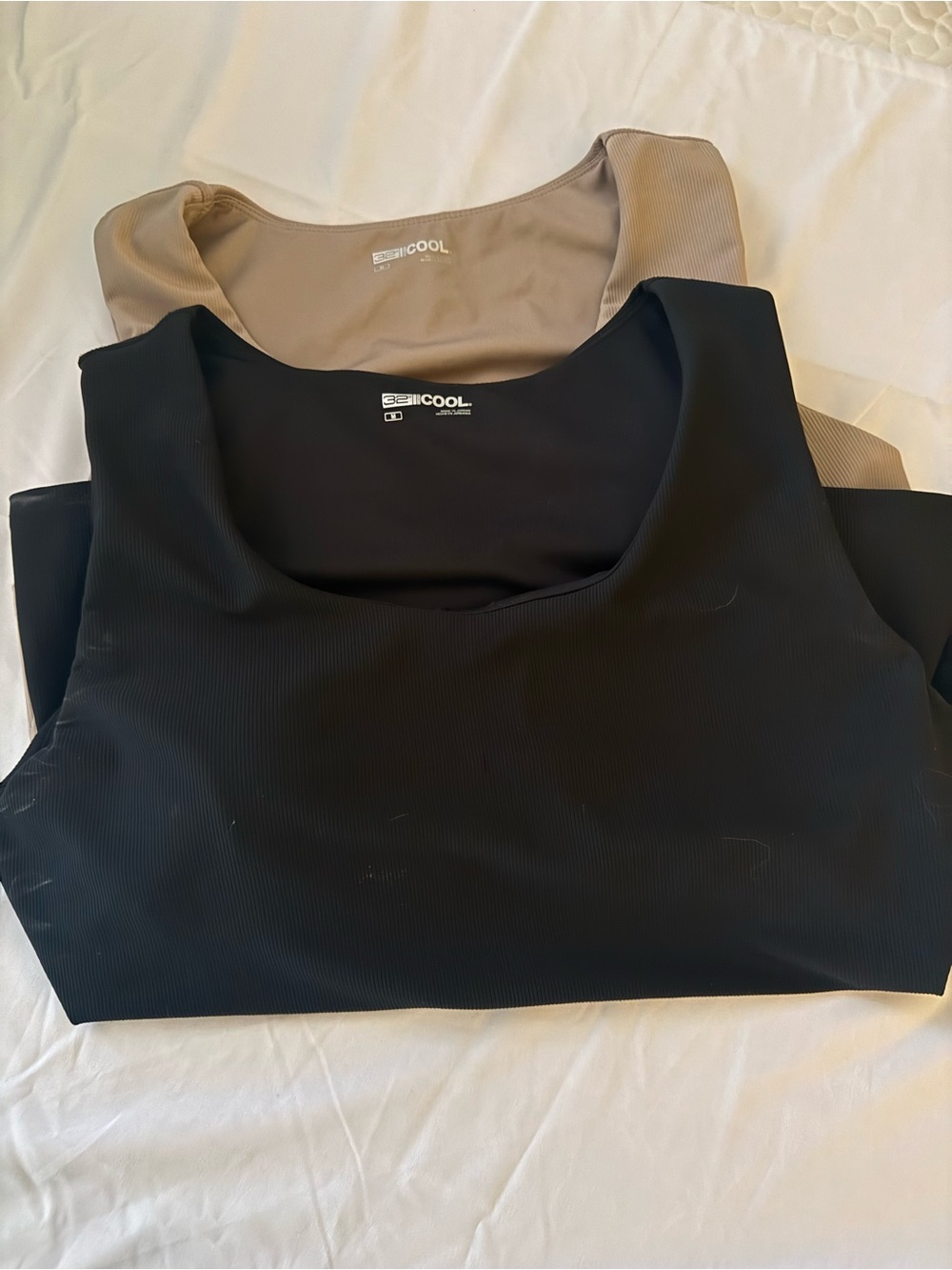 Ribbed tank top in Black and Taupe | Built in bra